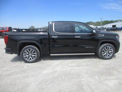New 2026 GMC Sierra 1500 Denali AWD/4WD image 3
