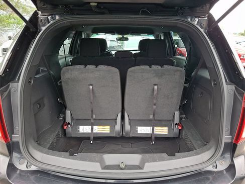 Used 2013 Ford Explorer XLT AWD/4WD image 28