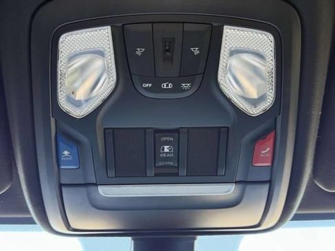 Used 2022 RAM 2500 Big Horn w/ Level C Equiment Group AWD/4WD image 34