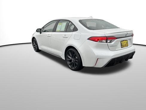 Certified 2025 Toyota Corolla SE image 7