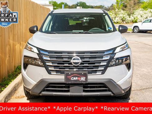 Used 2024 Nissan Rogue S AWD/4WD image 2