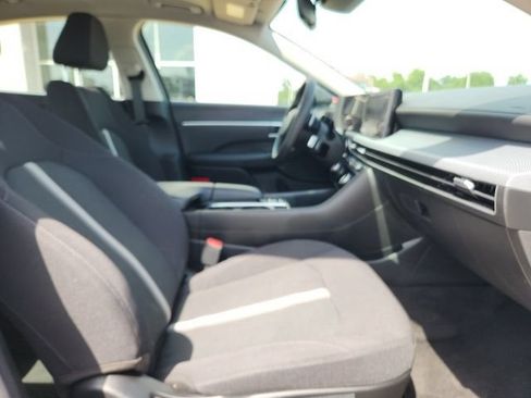 Used 2025 Hyundai Sonata SEL FWD image 13
