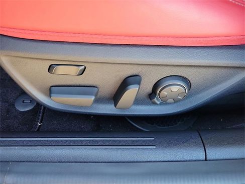 Used 2025 Genesis G70 3.3T Advanced w/ Sport Prestige Package image 18