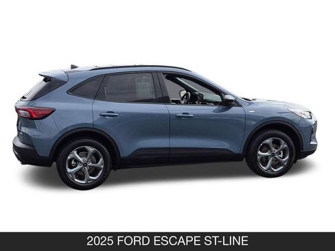 Used 2025 Ford Escape ST-Line AWD/4WD image 6