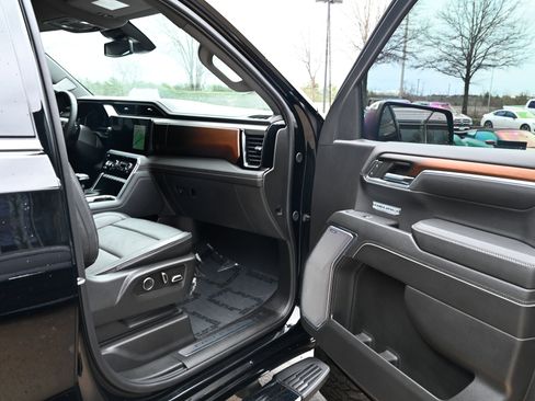 Used 2024 GMC Sierra 1500 Denali image 54