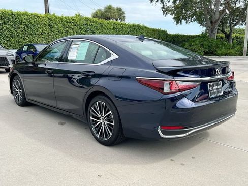 Certified 2025 Lexus ES 300h w/ Premium Package FWD image 5