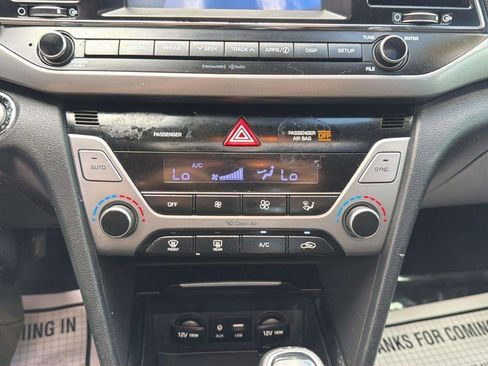 Used 2018 Hyundai Elantra Value Edition FWD image 25