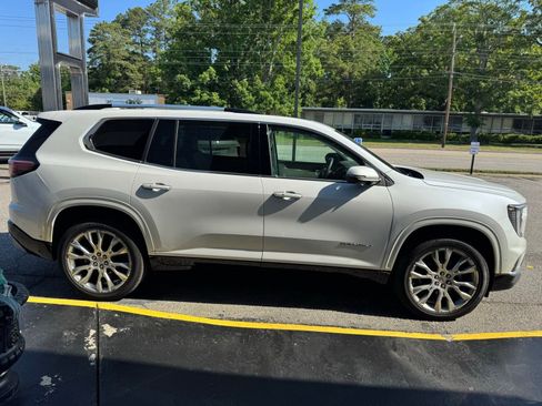 Used 2024 GMC Acadia Denali w/ Super Cruise Package AWD/4WD image 7
