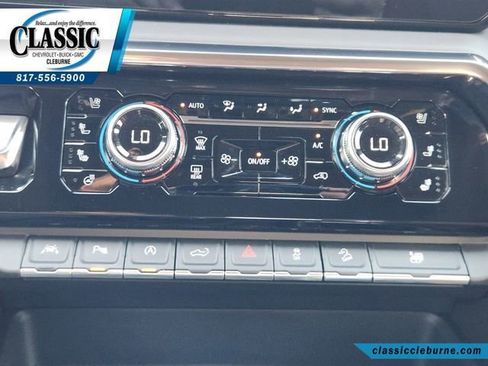 Used 2024 GMC Sierra 1500 Denali Ultimate image 32