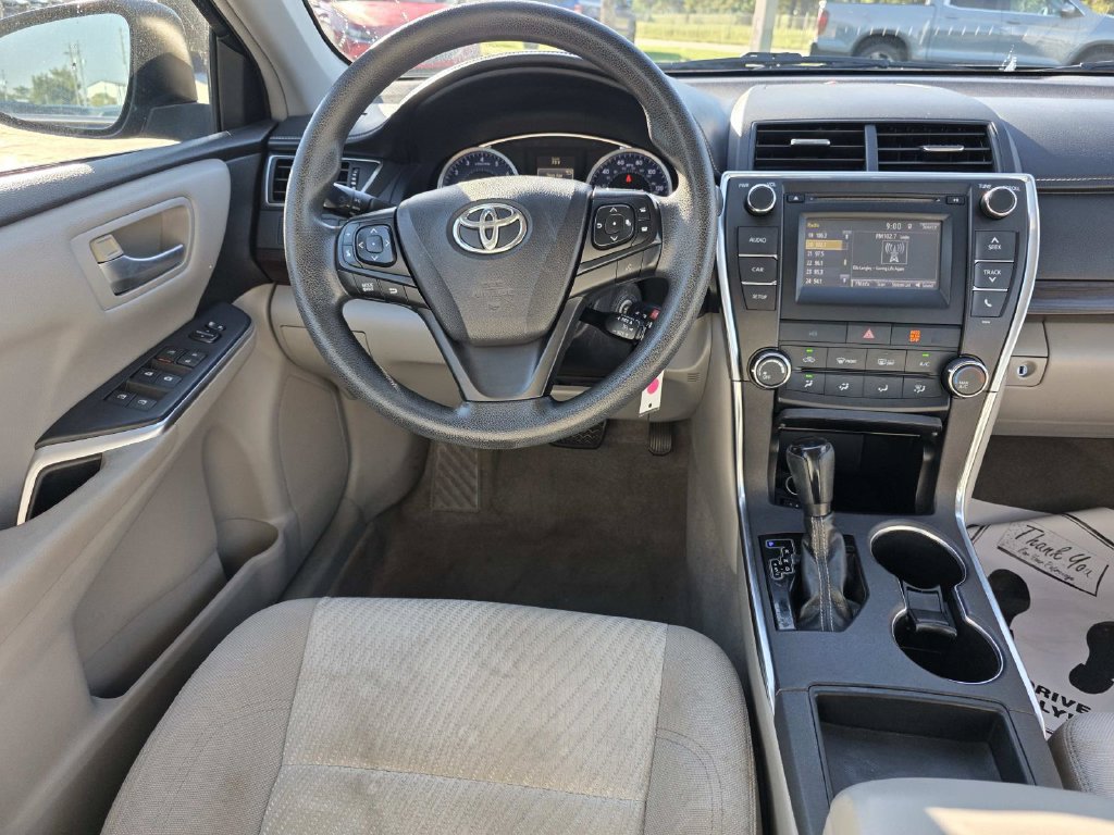 Used 2016 Toyota Camry LE FWD image 7