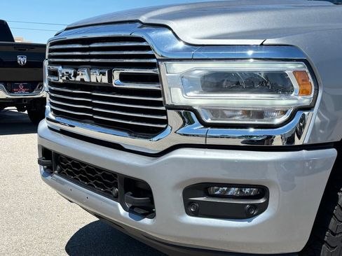 Used 2024 RAM 2500 Laramie AWD/4WD image 4