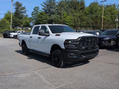 New 2026 RAM 2500 Tradesman AWD/4WD image 2