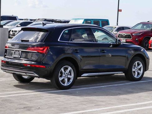 Used 2023 Audi Q5 2.0T Premium w/ Convenience Package AWD/4WD image 4