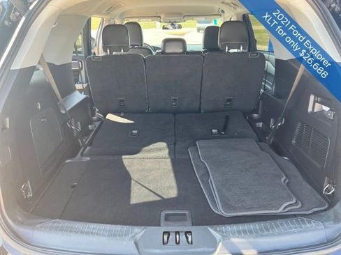 Used 2021 Ford Explorer XLT AWD/4WD image 21