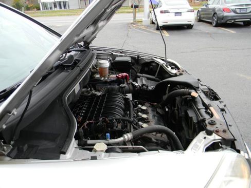 Used 2011 Mitsubishi Endeavor SE image 22