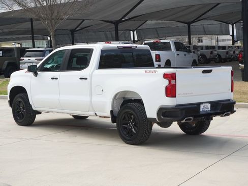 Used 2023 Chevrolet Silverado 1500 LT Trail Boss w/ Convenience Package II image 3