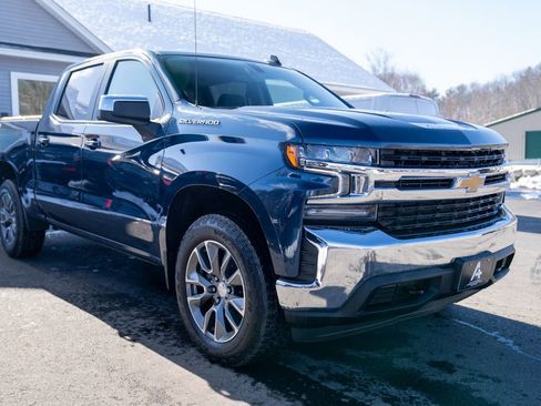 Used 2022 Chevrolet Silverado 1500 LT image 9