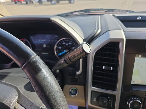 Used 2019 Ford F250 Lariat w/ Lariat Ultimate Package AWD/4WD image 23