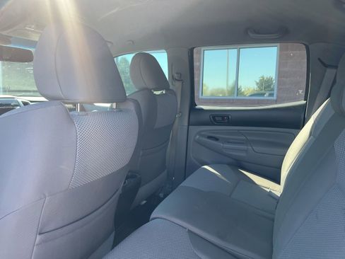 Used 2012 Toyota Tacoma 4x4 Double Cab w/ TRD Sport Pkg image 17