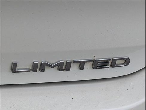 Used 2020 Toyota Highlander Limited image 5