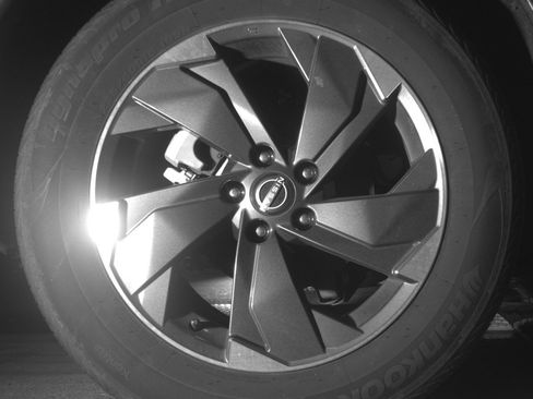 Used 2025 Nissan Rogue SV image 15