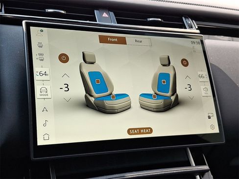 New 2026 Land Rover Range Rover Velar Dynamic SE image 19