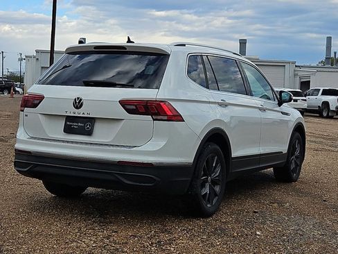 Used 2022 Volkswagen Tiguan SE image 5