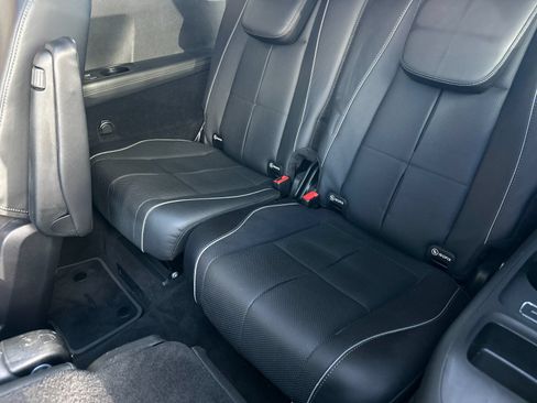 Used 2021 Mercedes-Benz GLS 580 4MATIC image 15