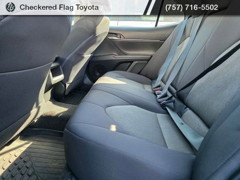 Used 2021 Toyota Camry LE image 19