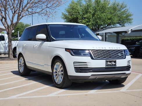 Used 2020 Land Rover Range Rover HSE image 2