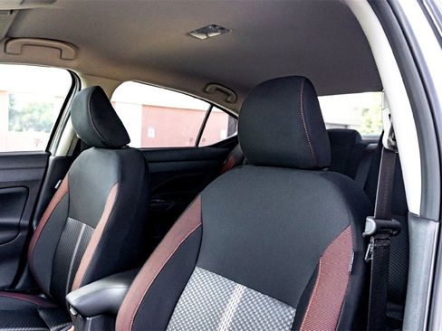 New 2025 Nissan Versa SR w/ Trunk Package image 9