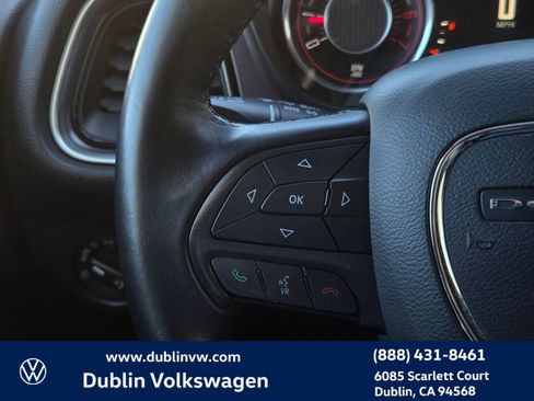 Used 2016 Dodge Challenger R/T image 19