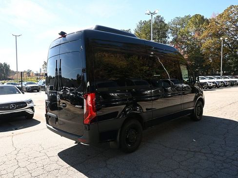 Used 2025 Mercedes-Benz Sprinter 2500 image 22