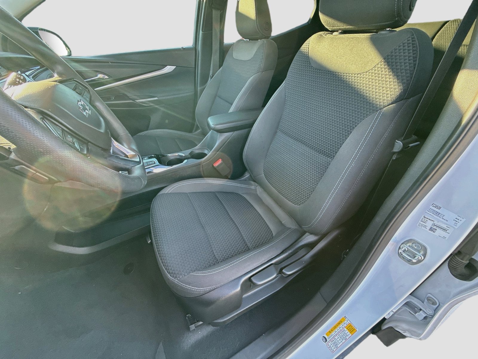 Used 2023 Chevrolet Bolt EUV LT w/ Redline Edition FWD image 10
