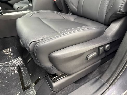 New 2025 Subaru Ascent Limited image 12