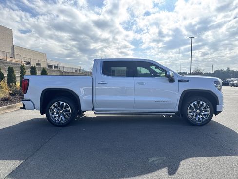 New 2026 GMC Sierra 1500 Denali image 11