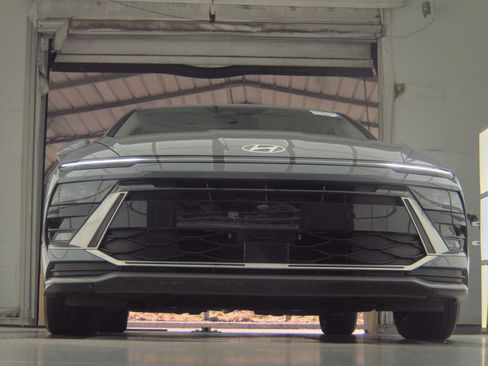 Used 2024 Hyundai Sonata SEL FWD image 4