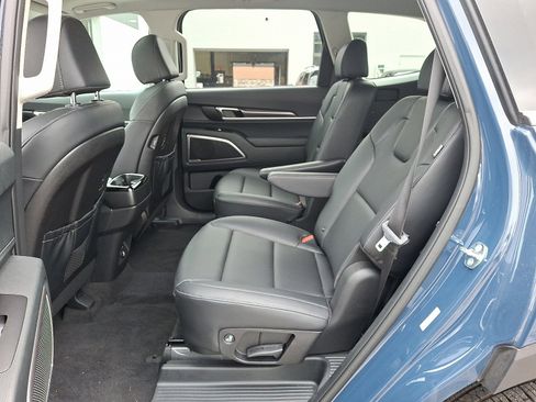 New 2025 Kia Telluride S image 11