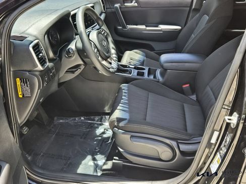 Certified 2022 Kia Sportage LX FWD image 10