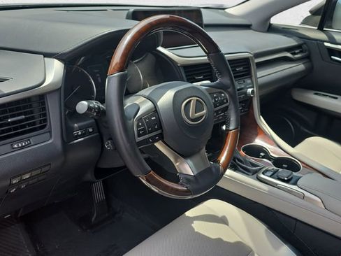 Used 2019 Lexus RX 350L AWD w/ Premium Package image 18