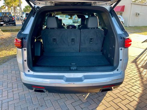 Used 2022 Chevrolet Traverse High Country image 5