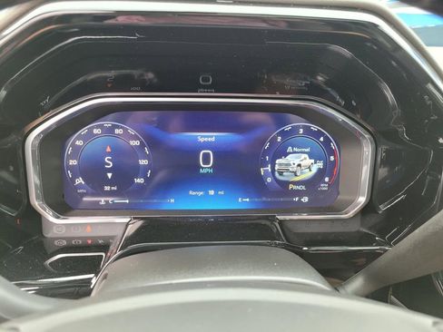 New 2026 Chevrolet Silverado 2500 ZR2 AWD/4WD image 17