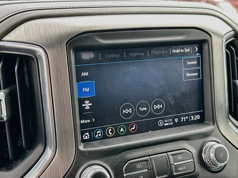 Used 2022 GMC Sierra 2500 Denali w/ Denali Black Diamond Edition AWD/4WD image 21
