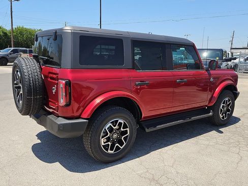 New 2026 Ford Bronco Outer Banks AWD/4WD image 13
