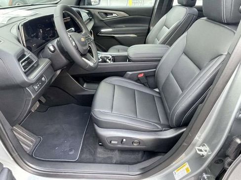 New 2026 Chevrolet Traverse LT w/ Sun and Wheel Package image 12