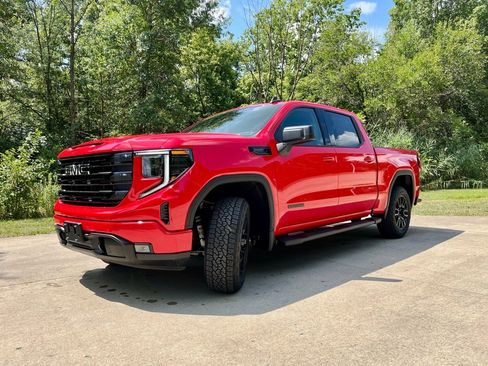 New 2026 GMC Sierra 1500 Elevation w/ LPO, Elevation Black Package image 2