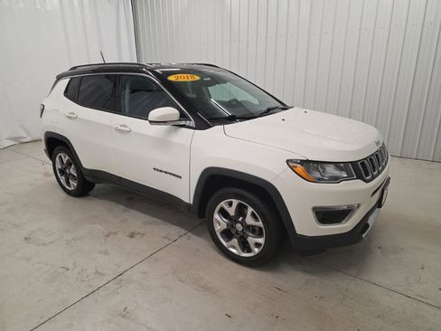 Used 2018 Jeep Compass Limited AWD/4WD image 7