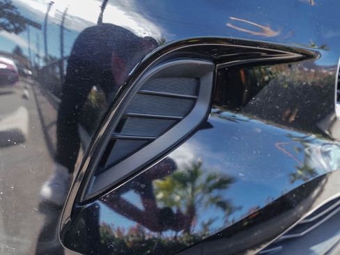 Used 2021 Toyota Highlander L image 4