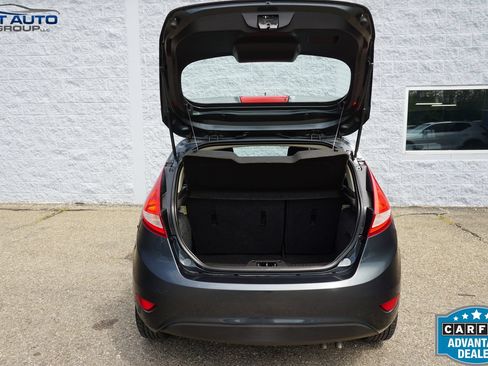 Used 2011 Ford Fiesta SE FWD image 16