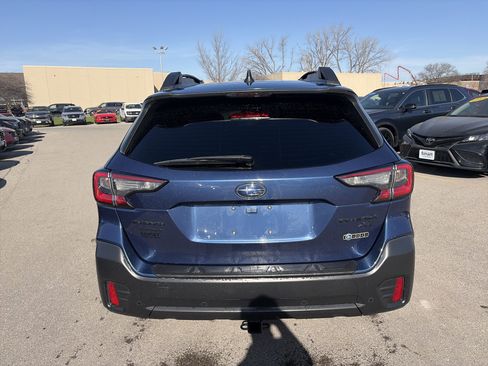 Used 2021 Subaru Outback Onyx Edition XT w/ Popular Package #2 image 6